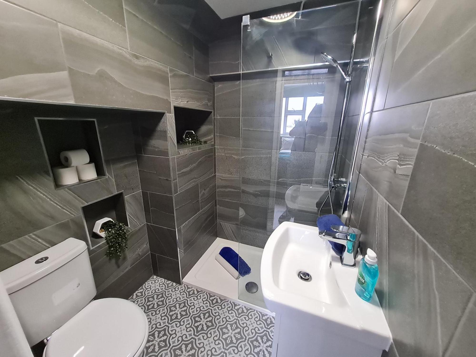 Lemur Lodge - Boutique Apartments - Short Stroll To The Beach 伯恩茅斯 外观 照片