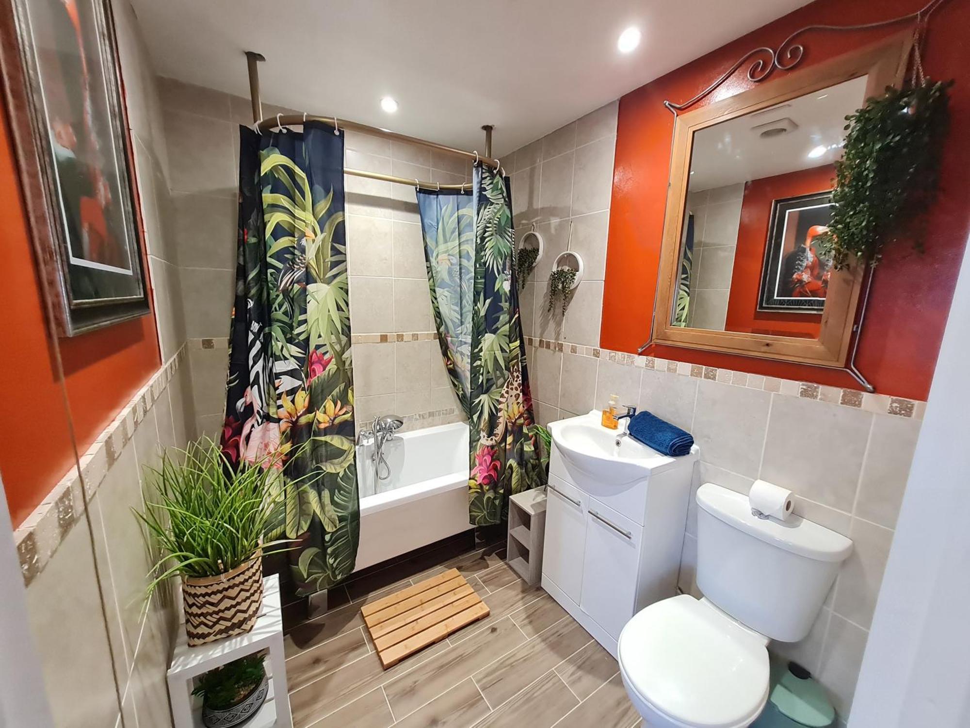 Lemur Lodge - Boutique Apartments - Short Stroll To The Beach 伯恩茅斯 外观 照片