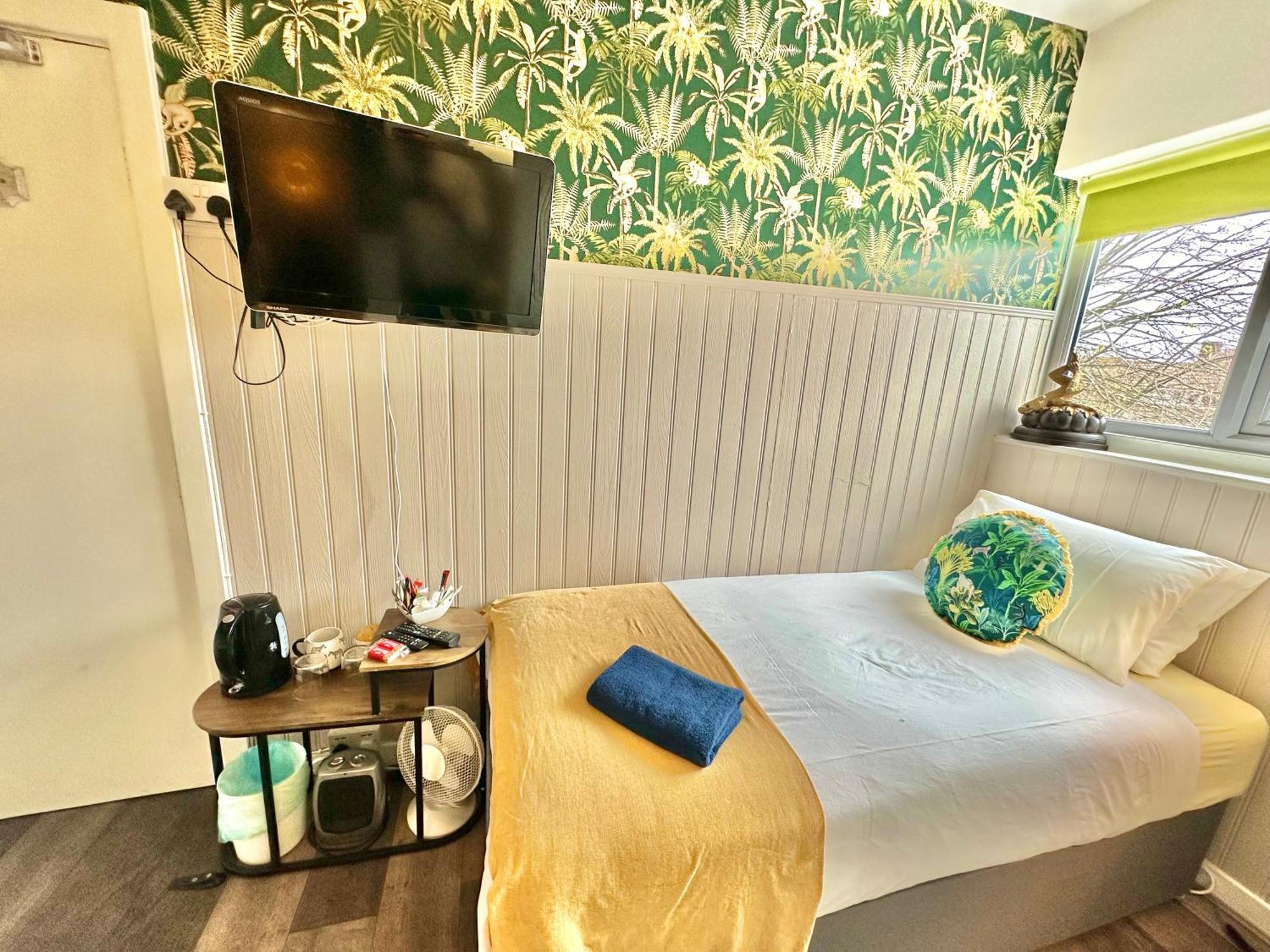Lemur Lodge - Boutique Apartments - Short Stroll To The Beach 伯恩茅斯 外观 照片