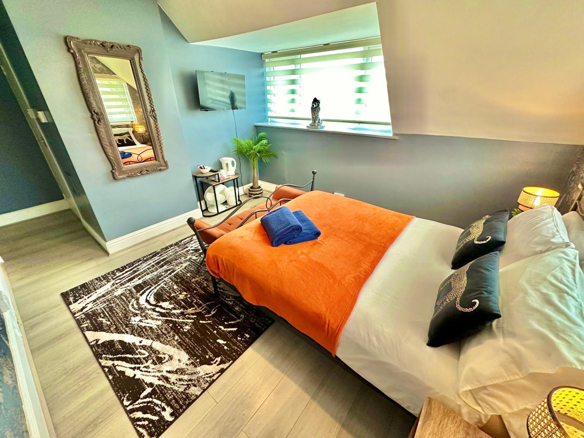Lemur Lodge - Boutique Apartments - Short Stroll To The Beach 伯恩茅斯 外观 照片