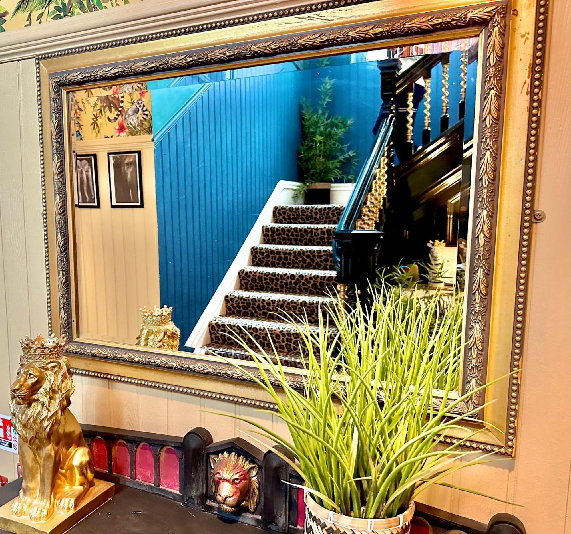 Lemur Lodge - Boutique Apartments - Short Stroll To The Beach 伯恩茅斯 外观 照片